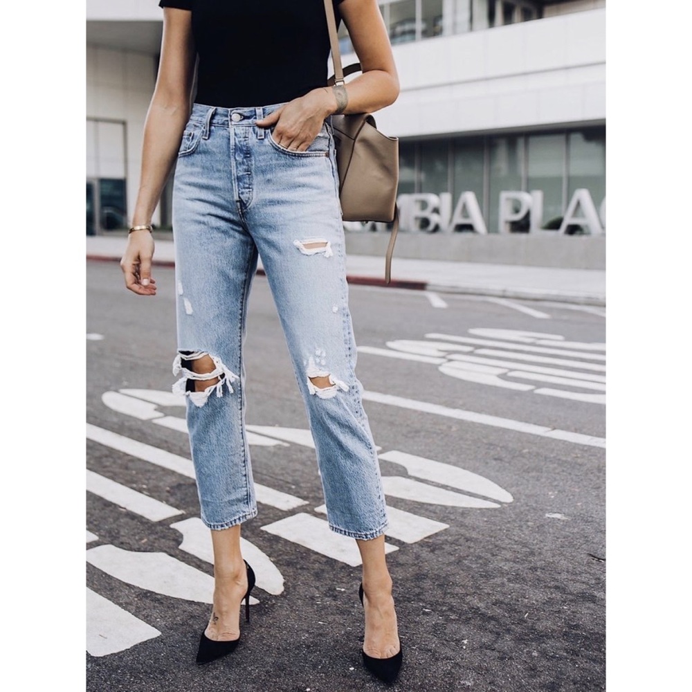 Levi’s Wedgie Icon Fit in Authentically Yours - Picture 1 of 11